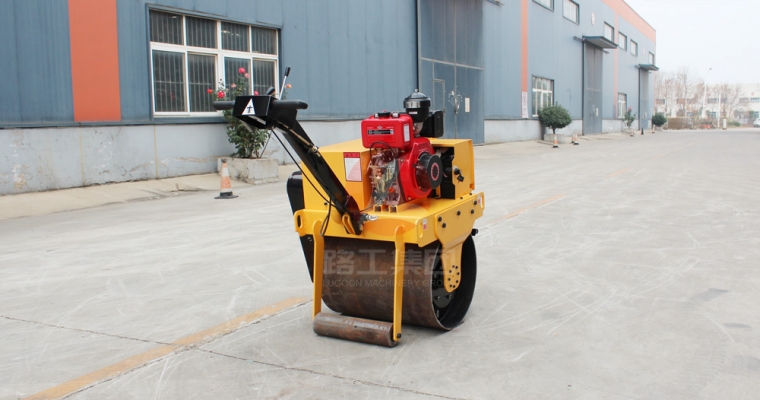 这些规模都可以使用手扶式压路机，，，，，，您不知道吧？？？？？